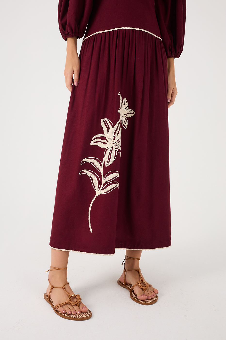 Wine Bossa Embroidered Flowers Puff Sleeve Linen Maxi Dress