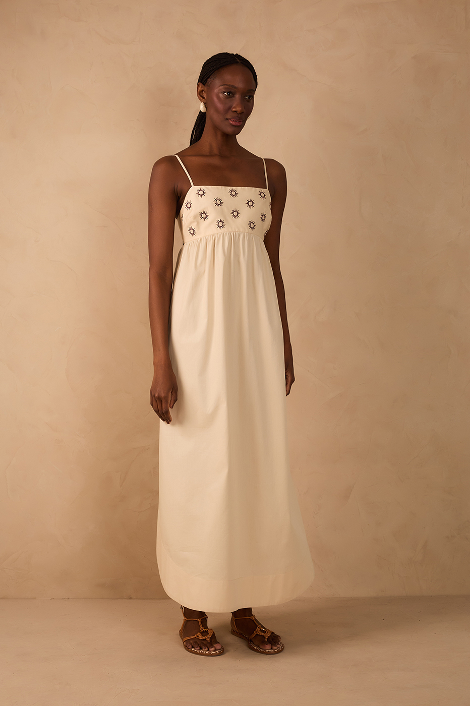 Off-White Embroidered Sun Sleeveless Maxi Dress_1