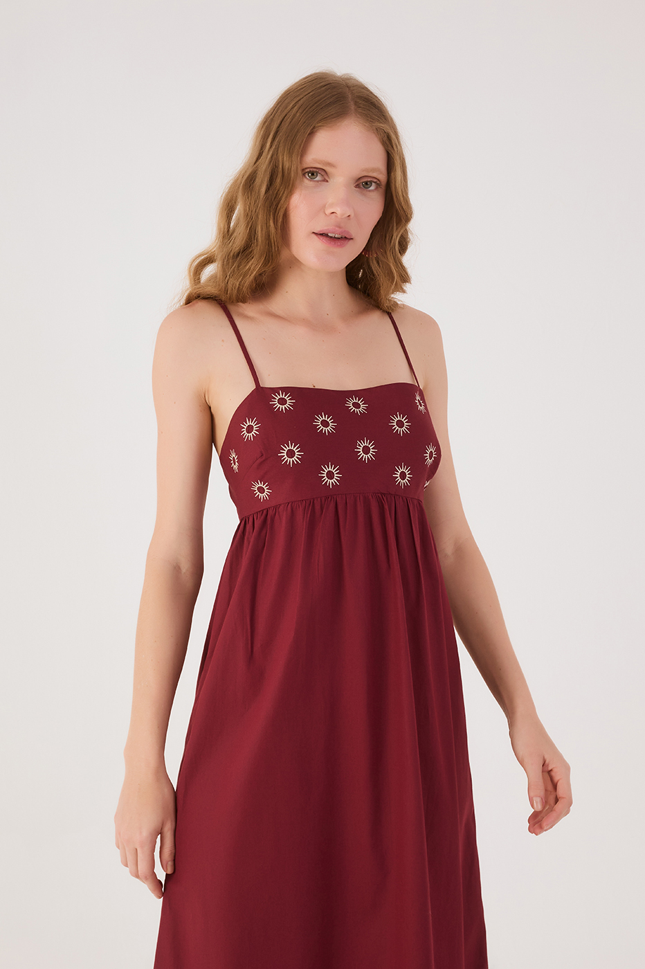 Wine Bossa Embroidered Sun Sleeveless Maxi Dress