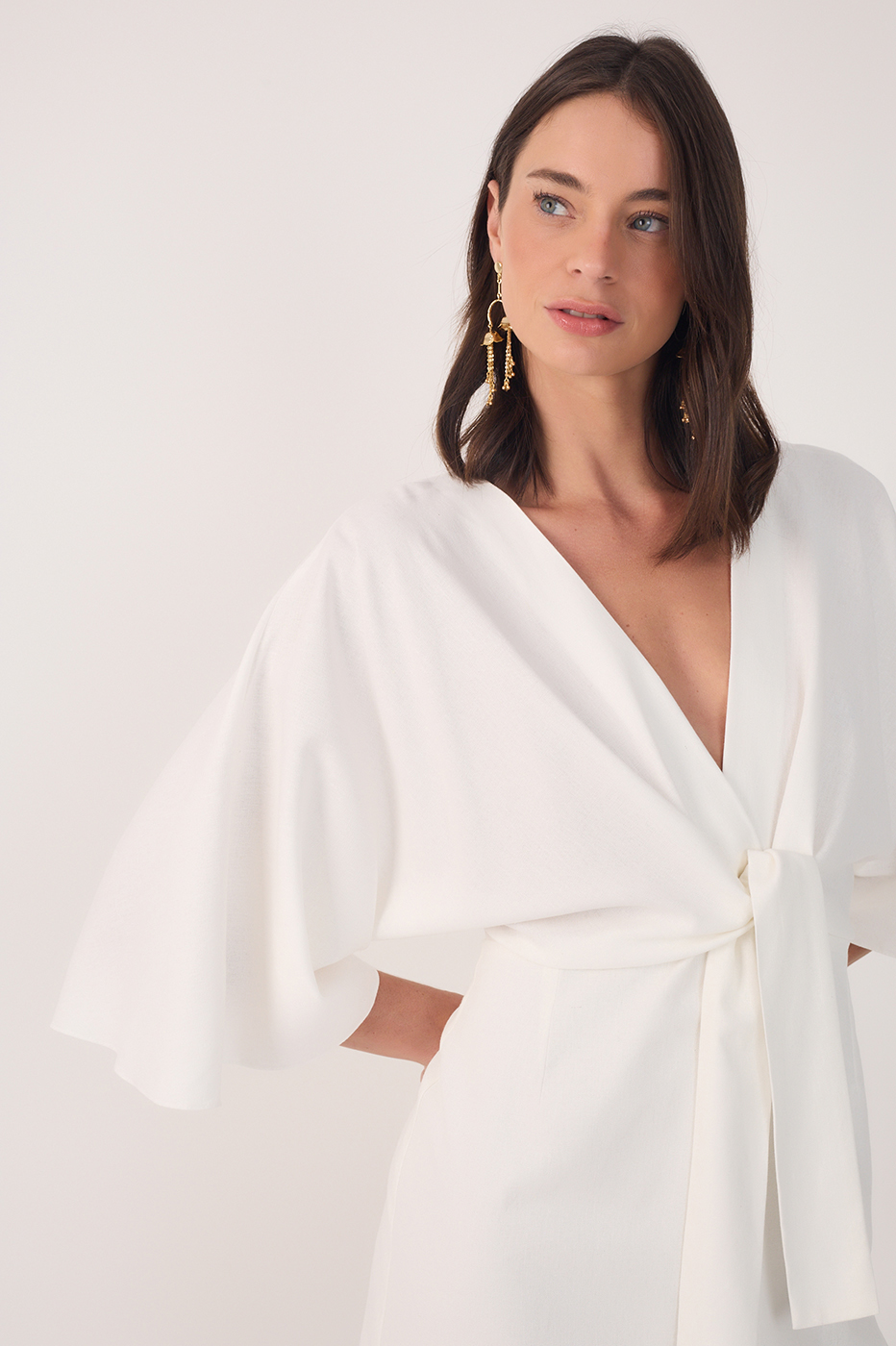 Off White Linen Short Balloon Sleeve Dress_4