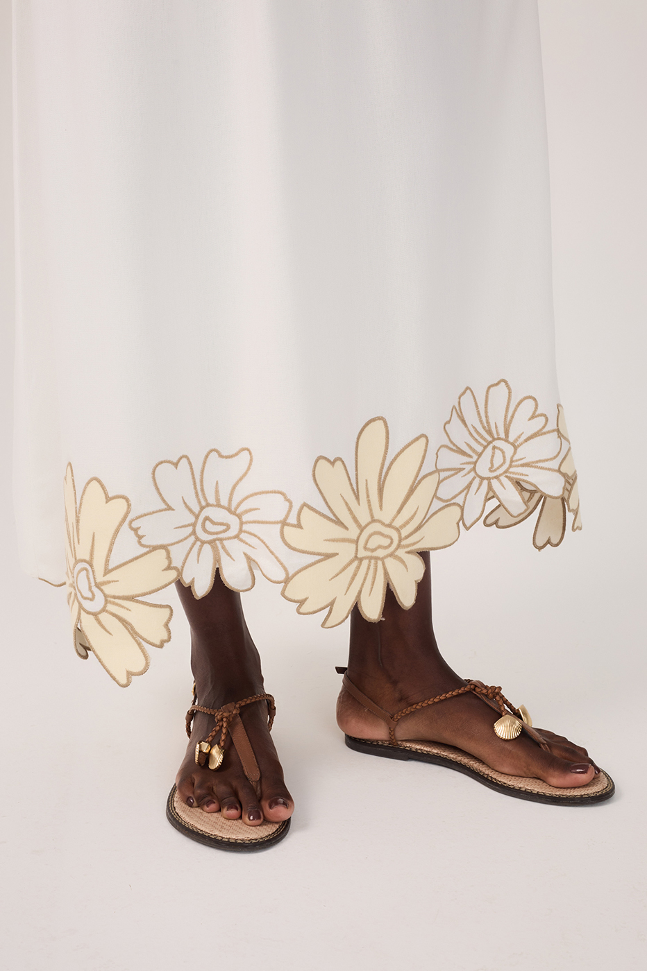 Off-White Embroidered Linen Midi Dress_4