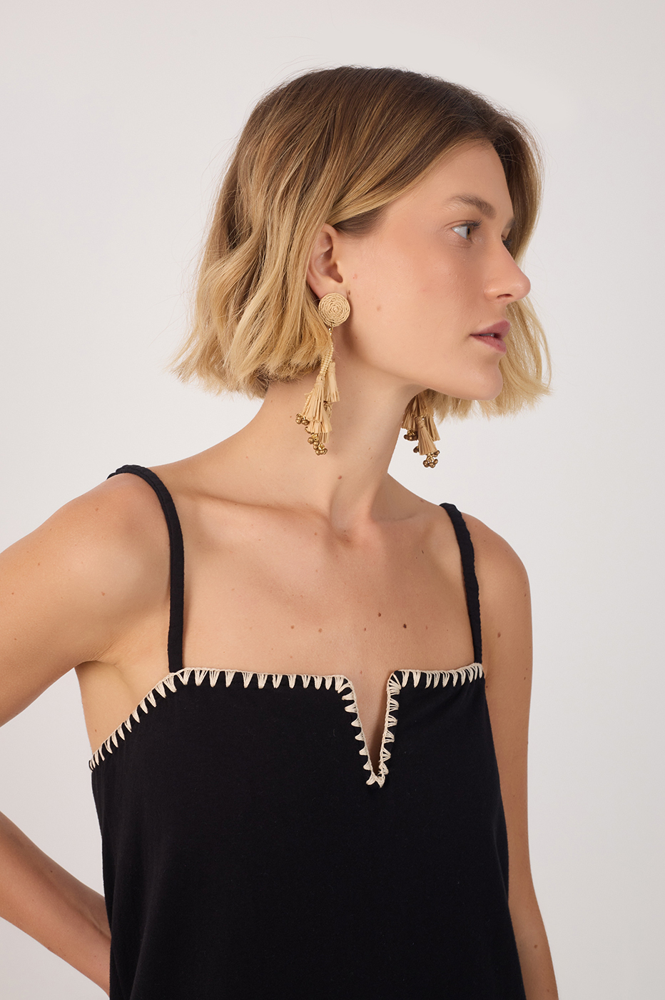 Embroidered Neckline Dress_5