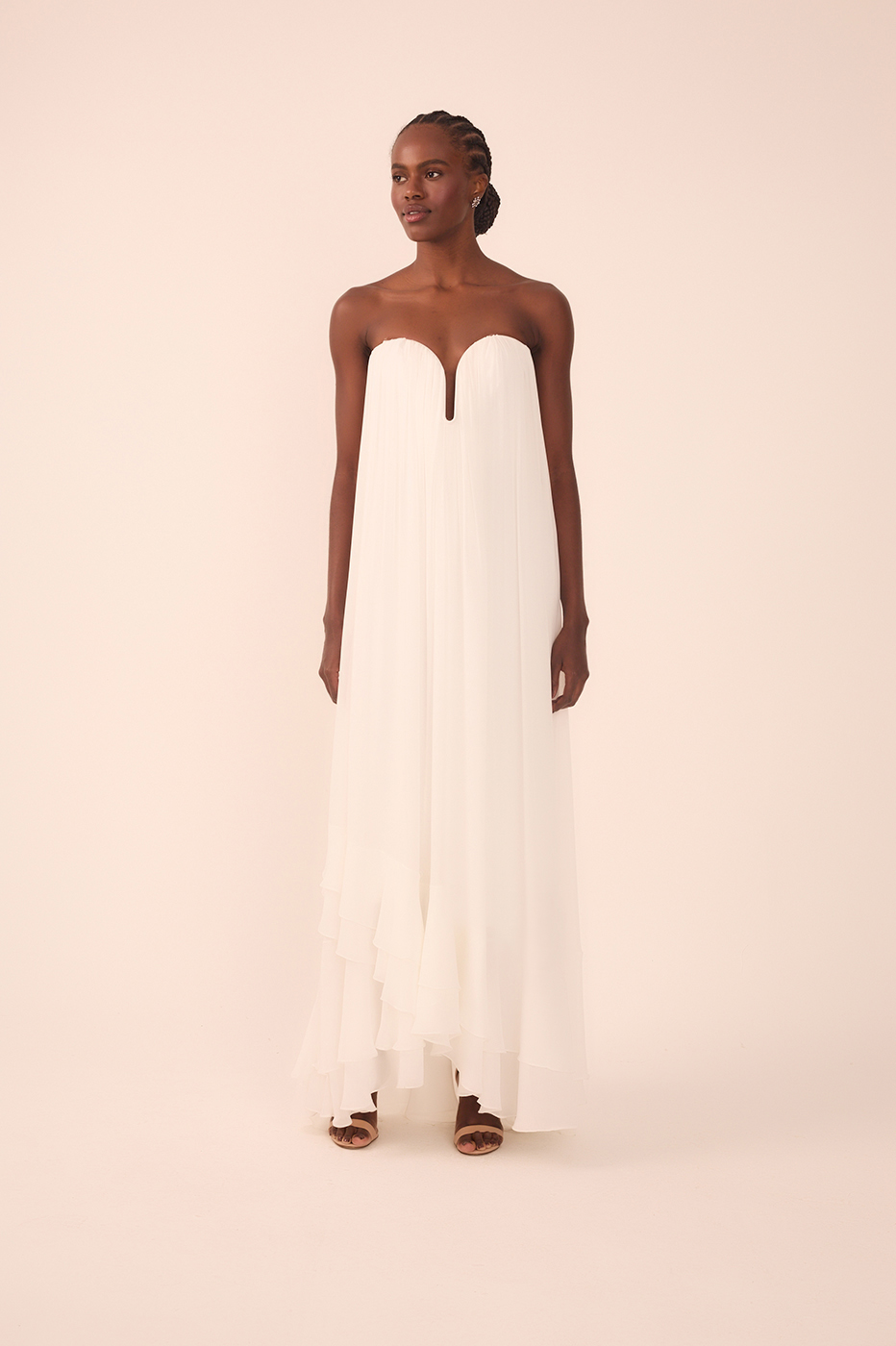 Off-White Chiffon Strapless Gown with Waist Tie – Thati Amorim Collection