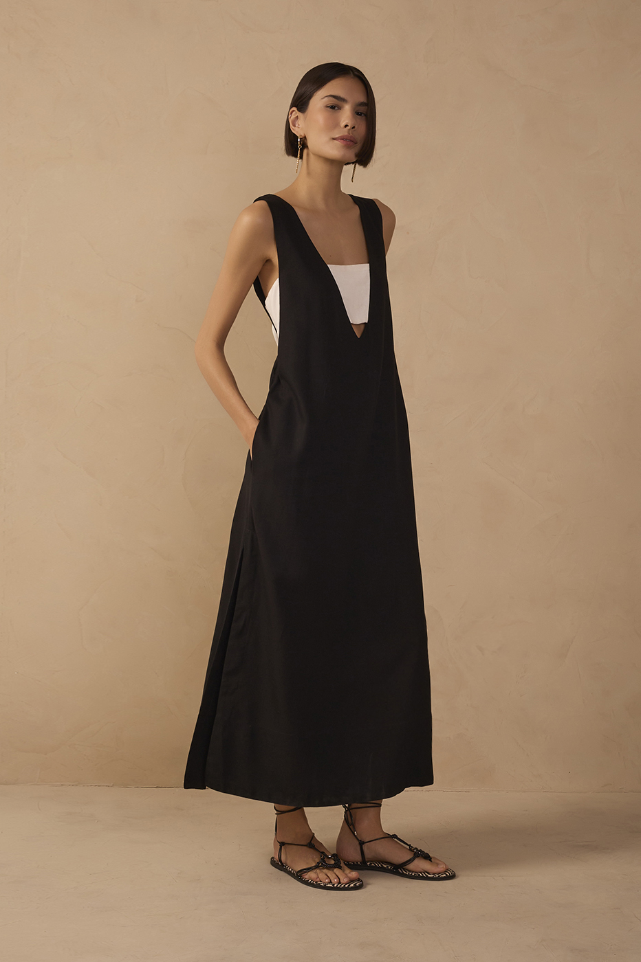 Black Cut-Out Side Slit Linen Midi Dress