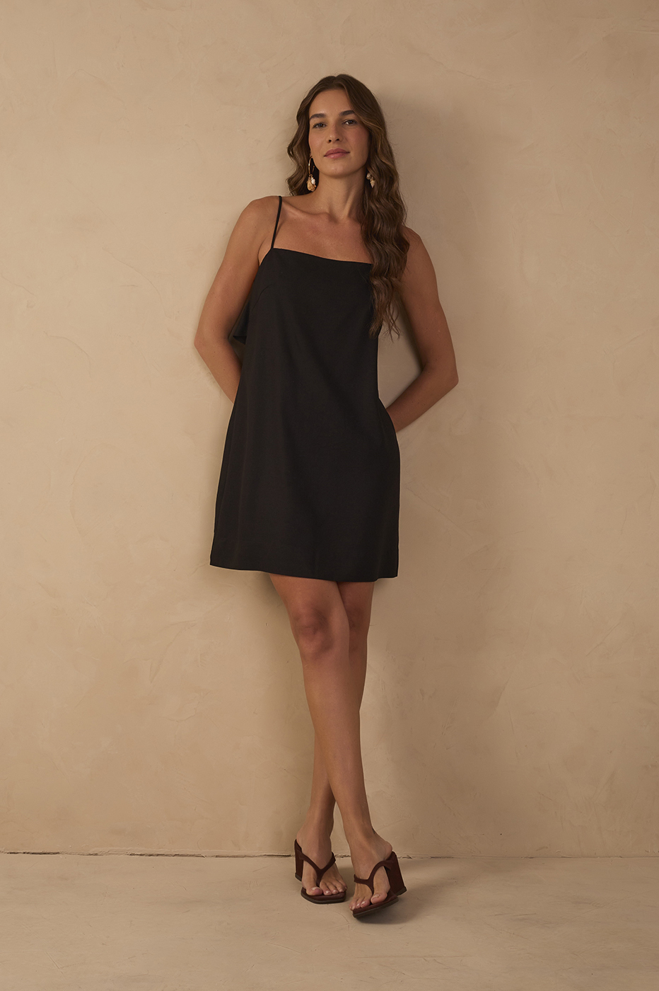 Short Linen Ruffle Back Dress_1