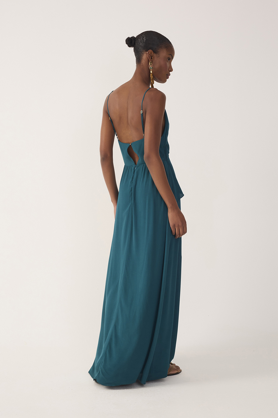 Green V Neck Crepe Maxi Dress_8