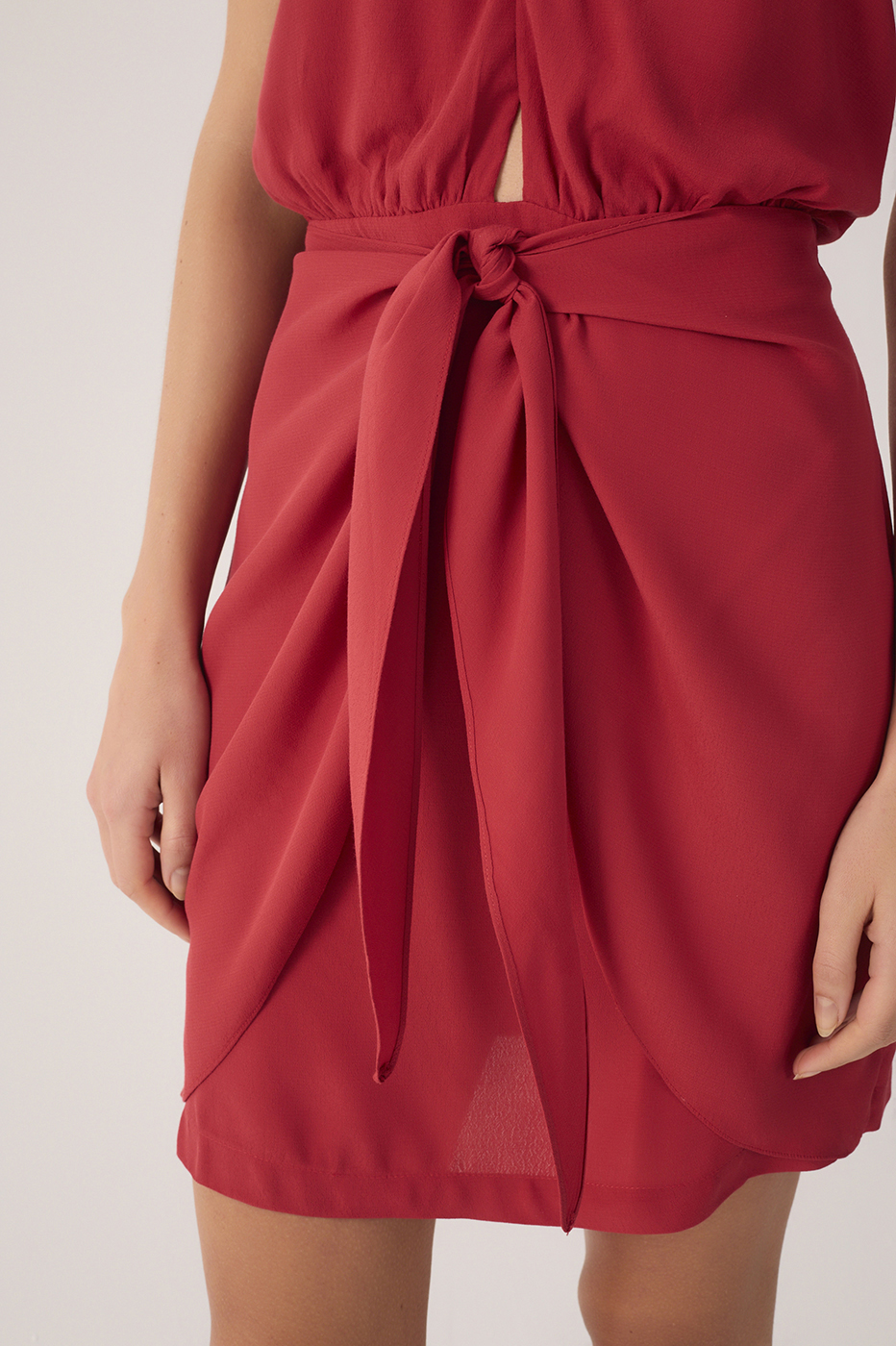 Short Crepe Wrap Dress_5