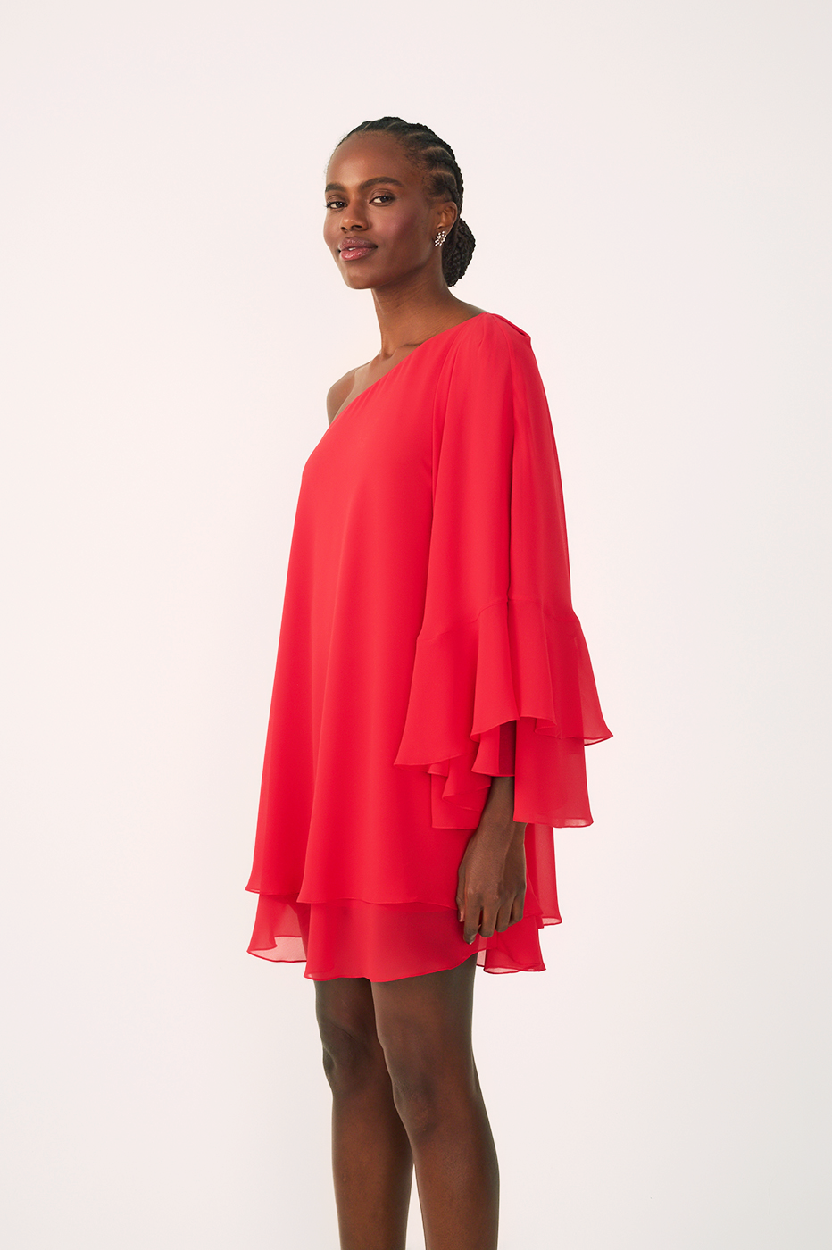Sunset Red Asymmetric One-Shoulder Chiffon Gown with Waist Tie – Thati Amorim Collection