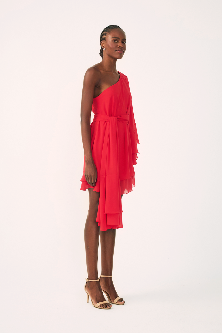 Sunset Red Asymmetric One-Shoulder Chiffon Gown with Waist Tie – Thati Amorim Collection