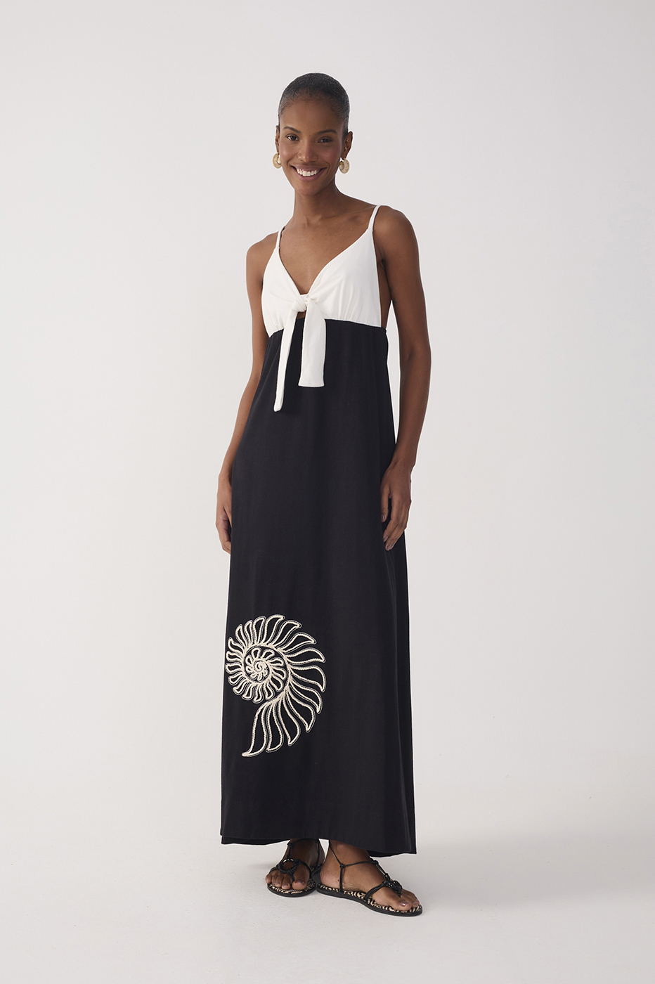 Black Embroidered Side Slit Maxi Dress_2