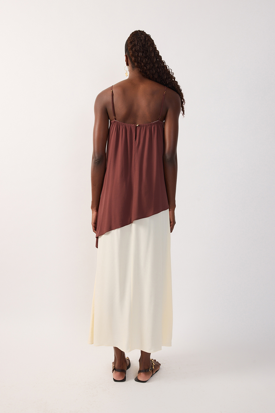Off-White Sleeveless Overlay Maxi Dress_5