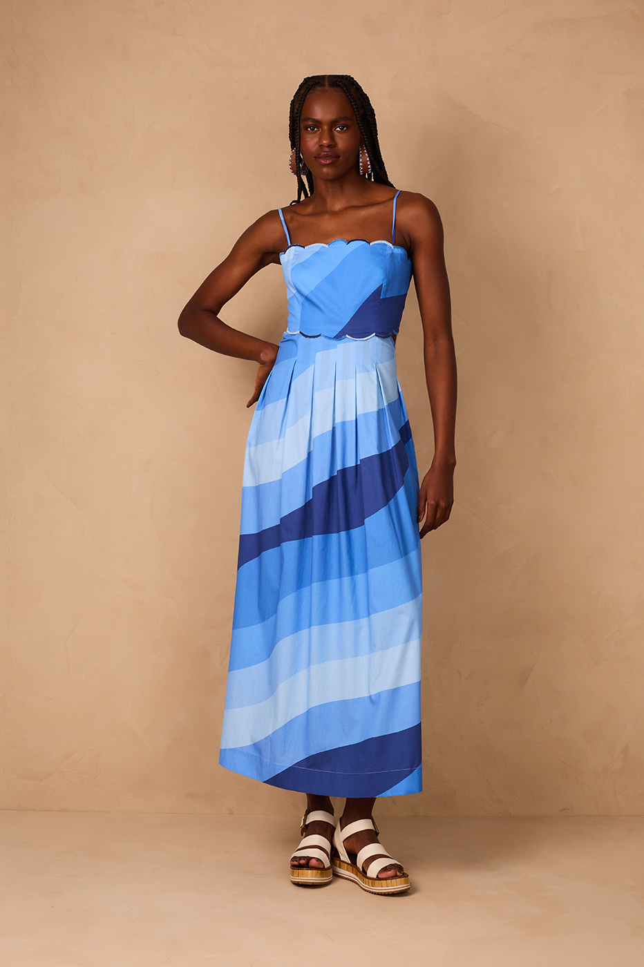 Embroidered Dress In Waves Print_1