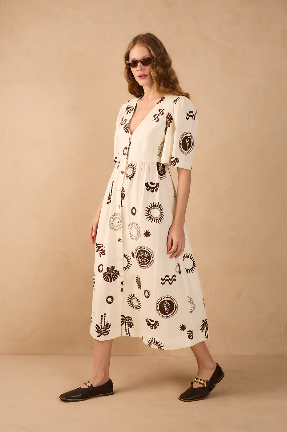 Off-White Sol Rio V Neck Buttoned Short Sleeve Maxi Dress in Off-white Sol Rio