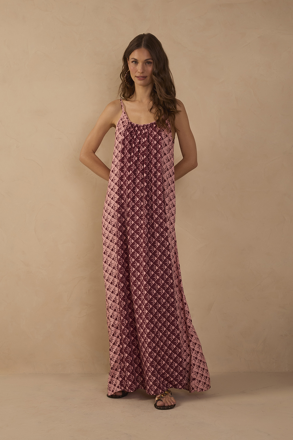 Wine Floriluz Mixed Round Neck Sleeveless Maxi Dress_1