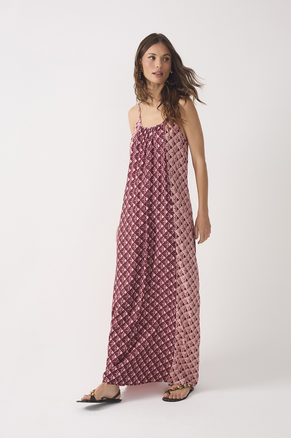 Wine Floriluz Mixed Round Neck Sleeveless Maxi Dress_3