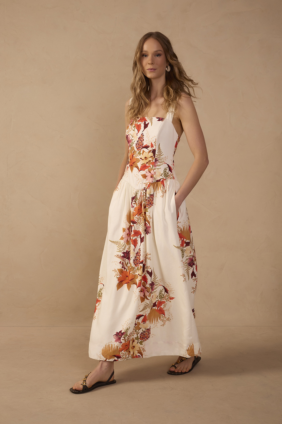 La Belle Linen Maxi Dress_1