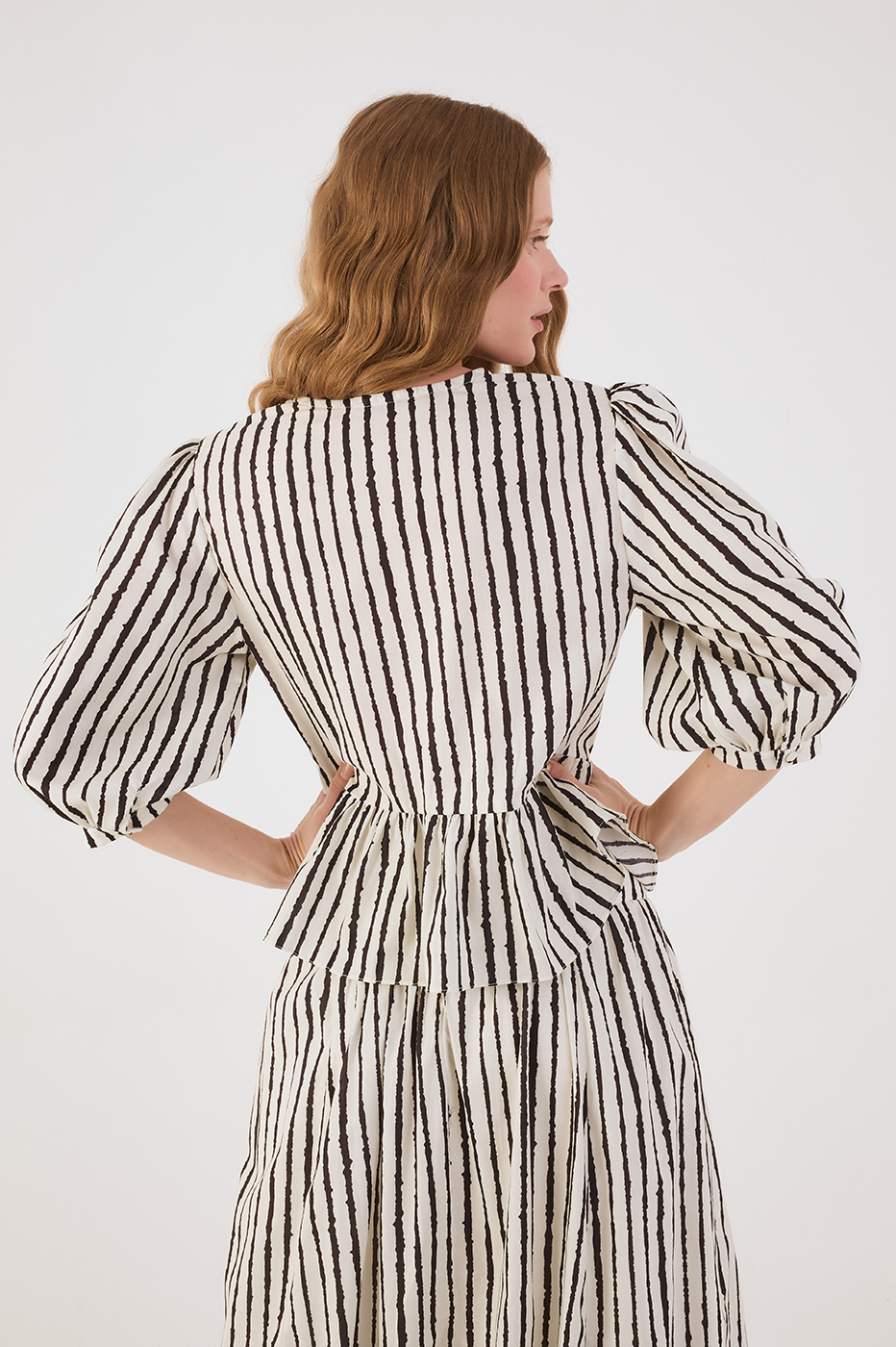 Bicolor Icarai Buttoned Puff Sleeve Peplum Blouse