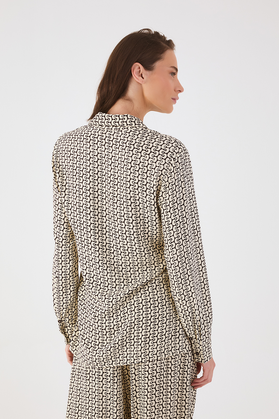 Black Ipanema Collared Long Sleeve Crepe Shirt