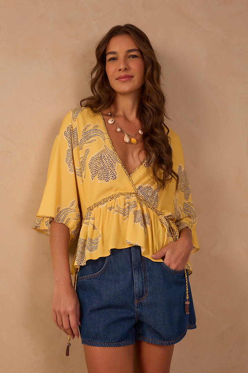 Yellow Laguna V Neck Draswtring Blouse_1