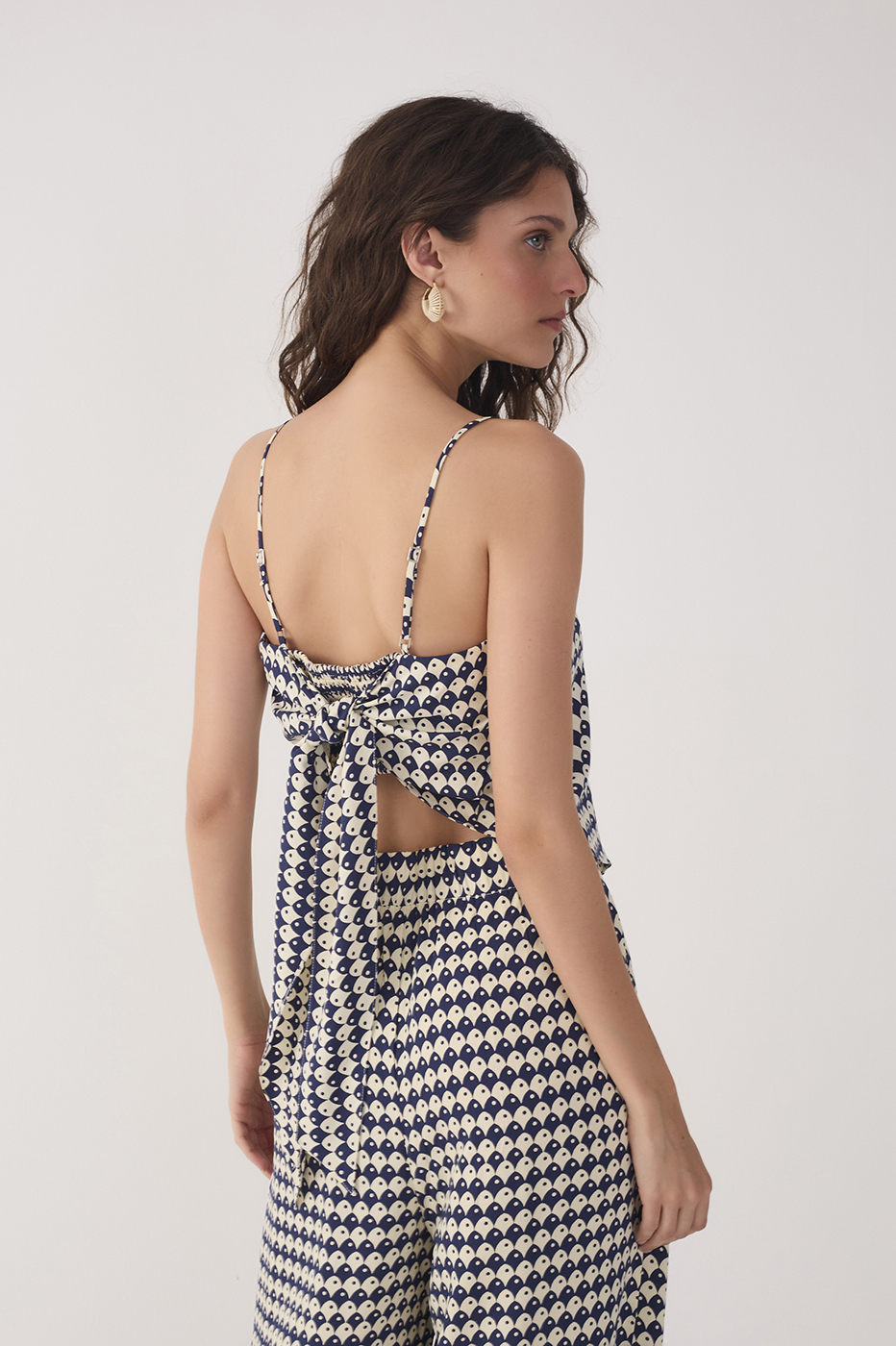 Blue Escama Square Neck Back Ties Blouse_5