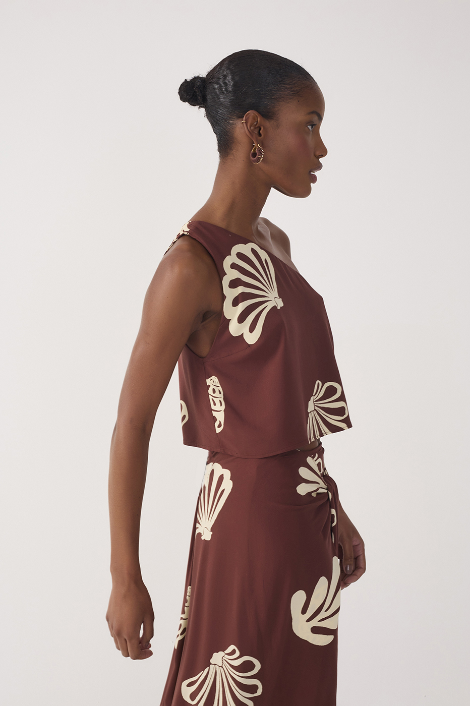 Brown Mares One-Shoulder Asymmetrical Blouse_3