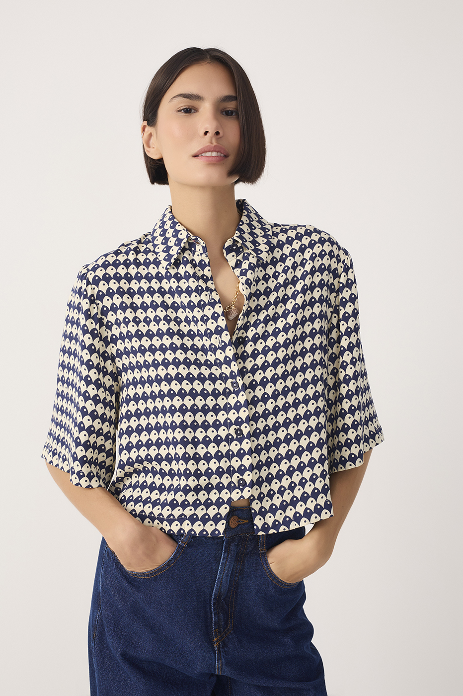 Blue Escama Collared Buttoned Shirt_2