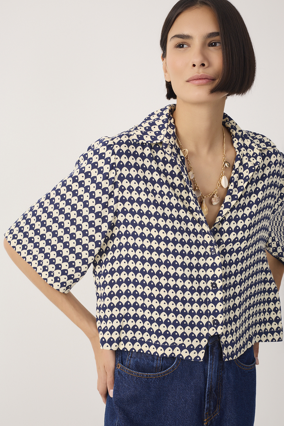Blue Escama Collared Buttoned Shirt_4