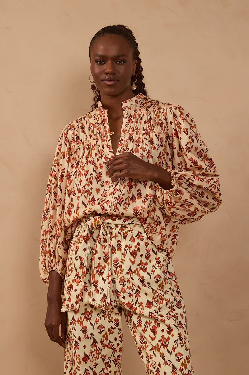 Off-White Buttoned Pleated Blouse_1
