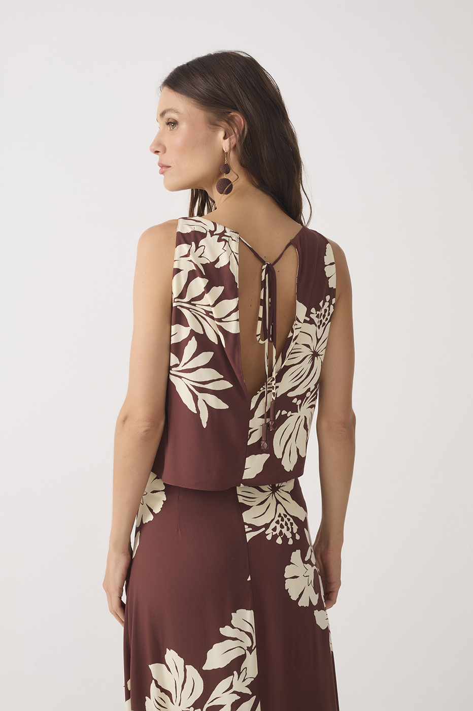 Brown Bela Flor Draped Neck Back Ties Sleeveless Blouse_5