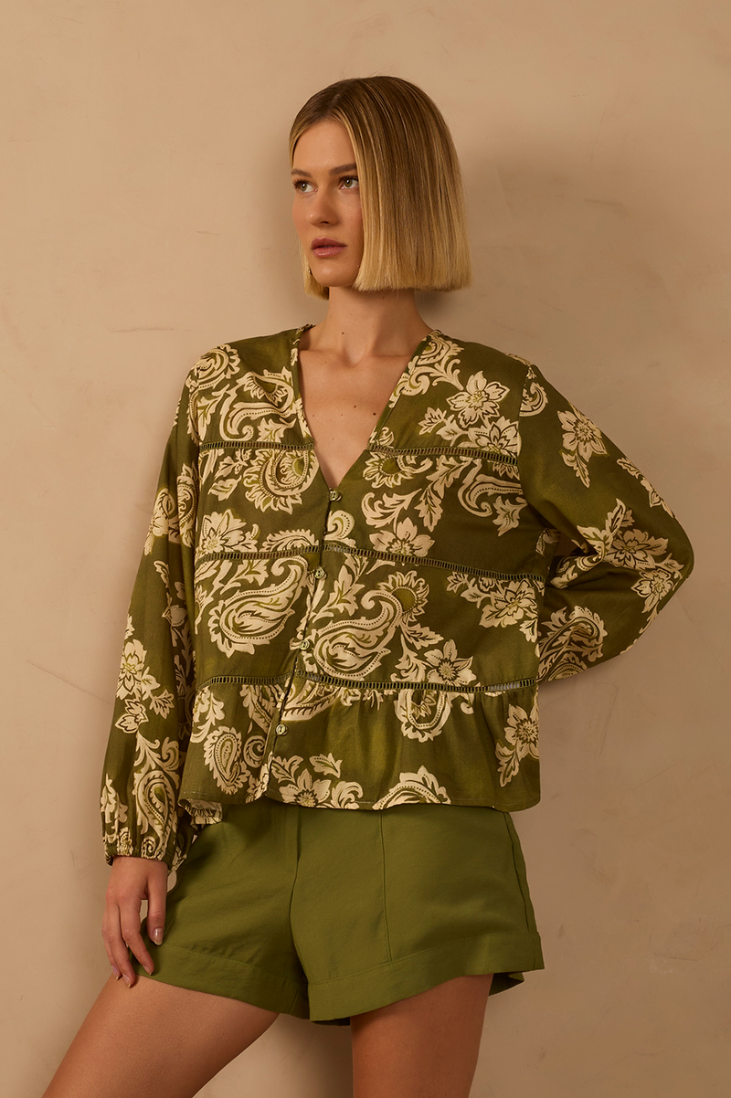 Green Buttoned Lace Long Sleeve Blouse_1