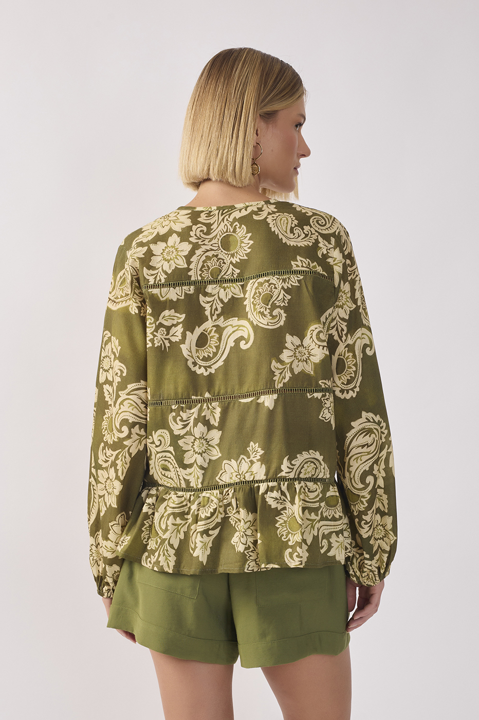 Green Buttoned Lace Long Sleeve Blouse_5