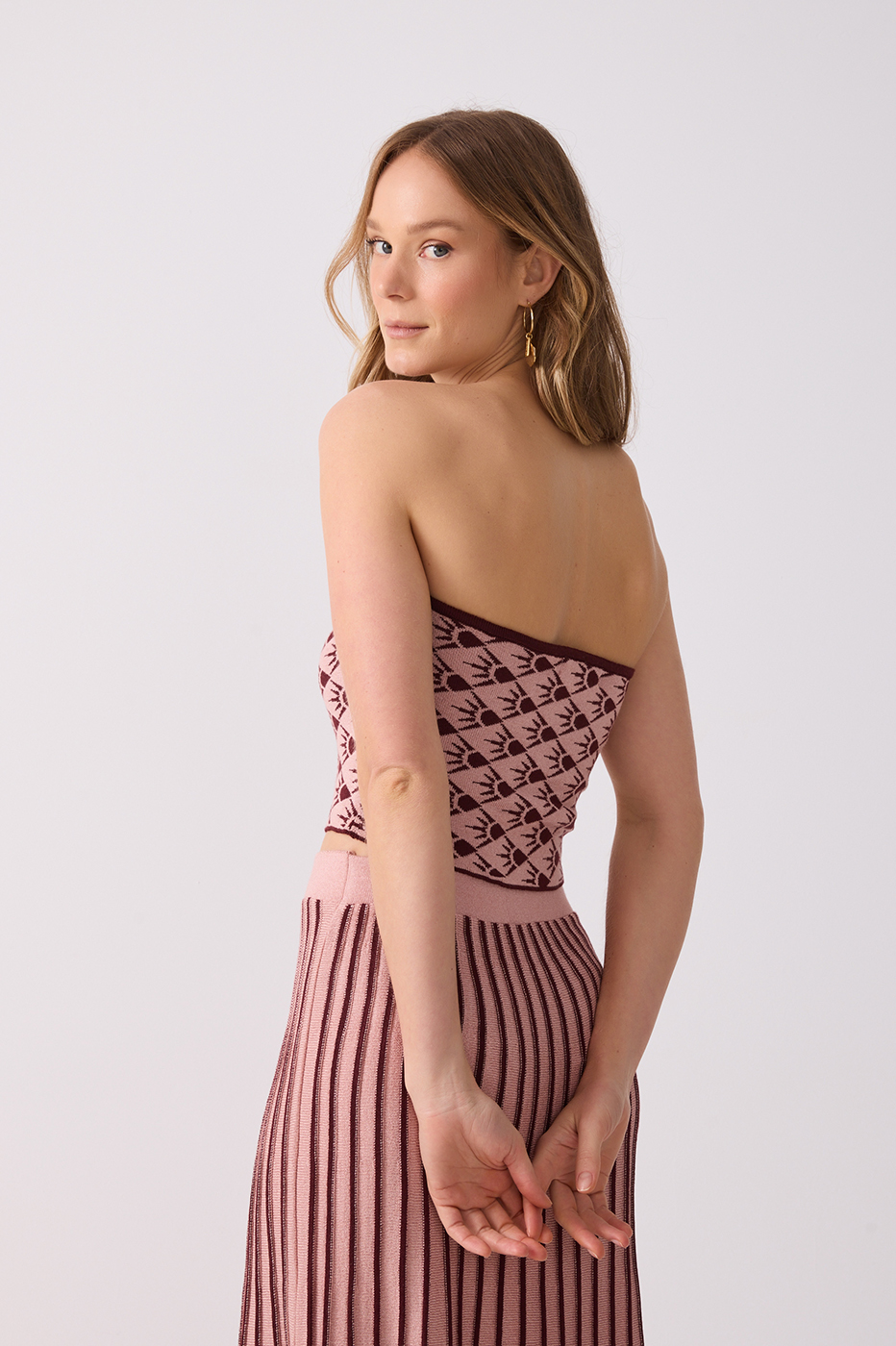 Wine Floriluz Strapless Tricot Crop Top_5
