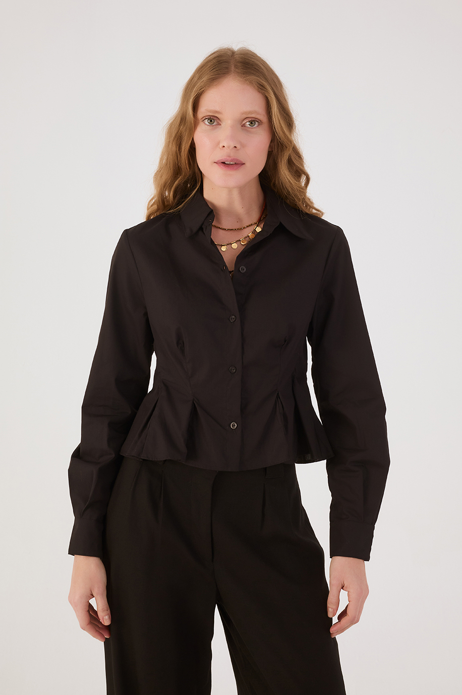 Black Collared Buttoned Pleats Peplum Shirt in Black