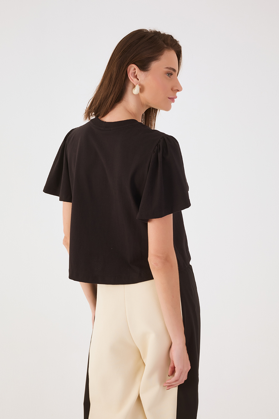 Black Pleats Crew Neck Short Sleeve Blouse