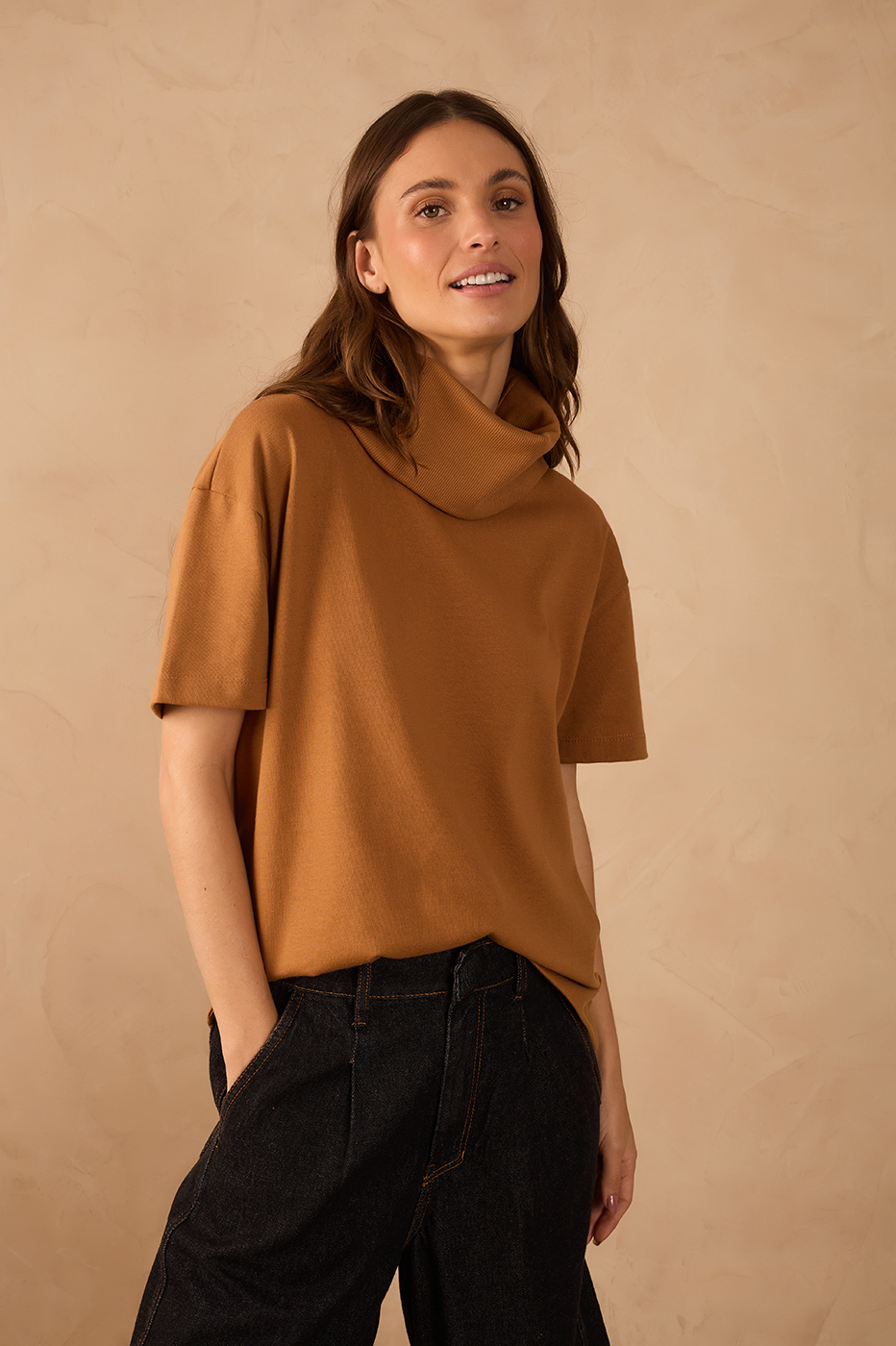 Beige Leme Crew Neck 3-in-1 Band T-Shirt