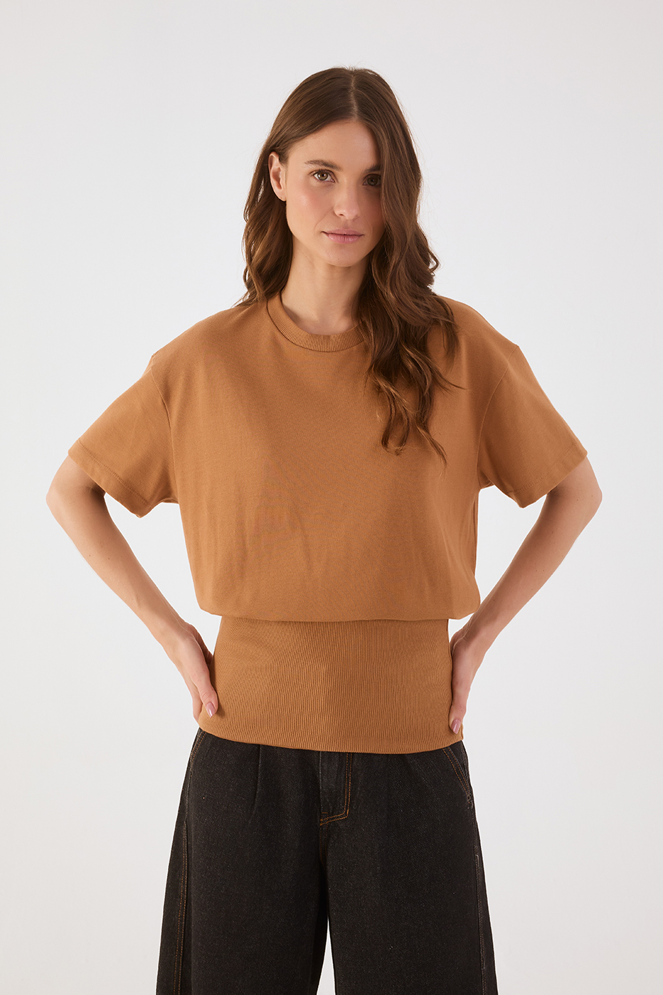 Beige Leme Crew Neck 3-in-1 Band T-Shirt