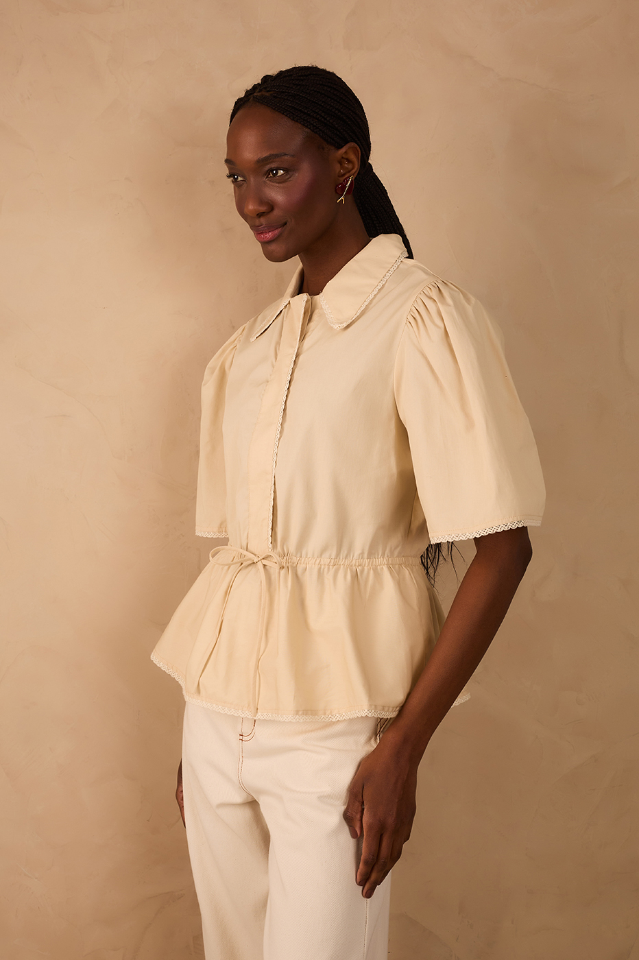 Off-White Lace Adjustable Waist Short Sleeve Blouse