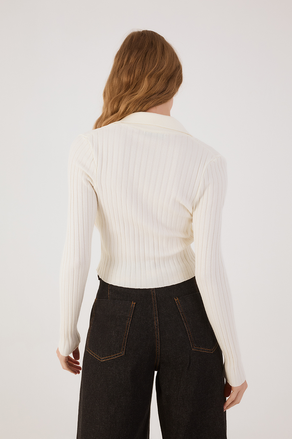 Off-White Collared Buttoned Tricot Blouse