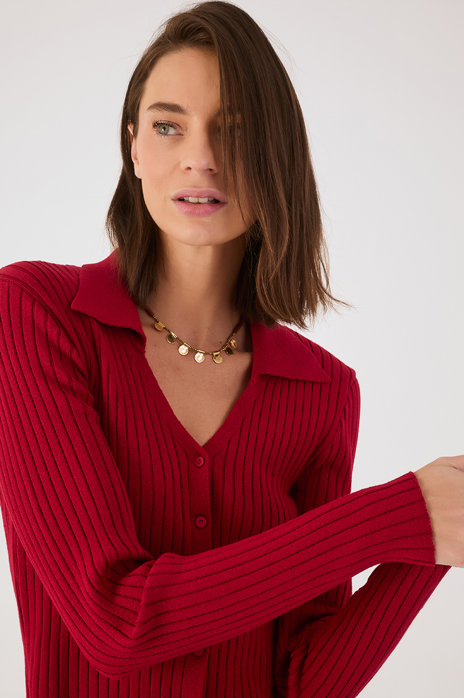 Red Encanto Collared Buttoned Tricot Blouse