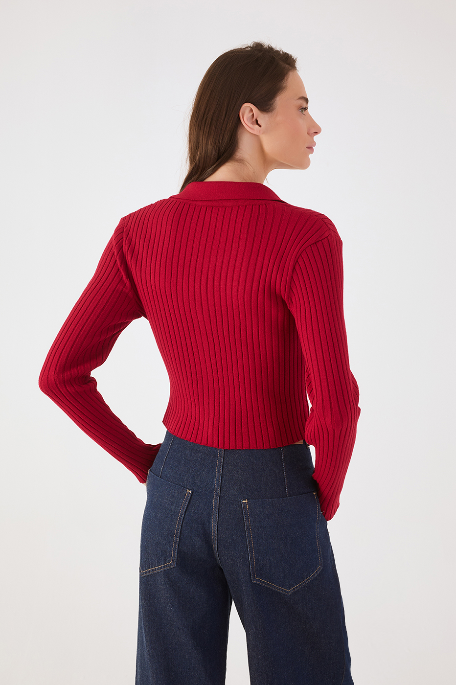 Red Encanto Collared Buttoned Tricot Blouse