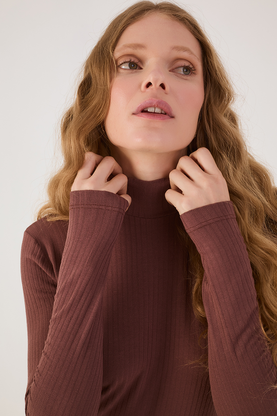 Brown Caffeine Ribbed Turtleneck