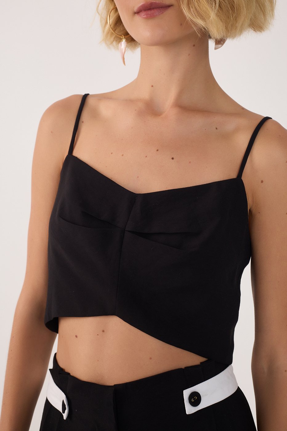 Black Pleated Metal Zip Top_5
