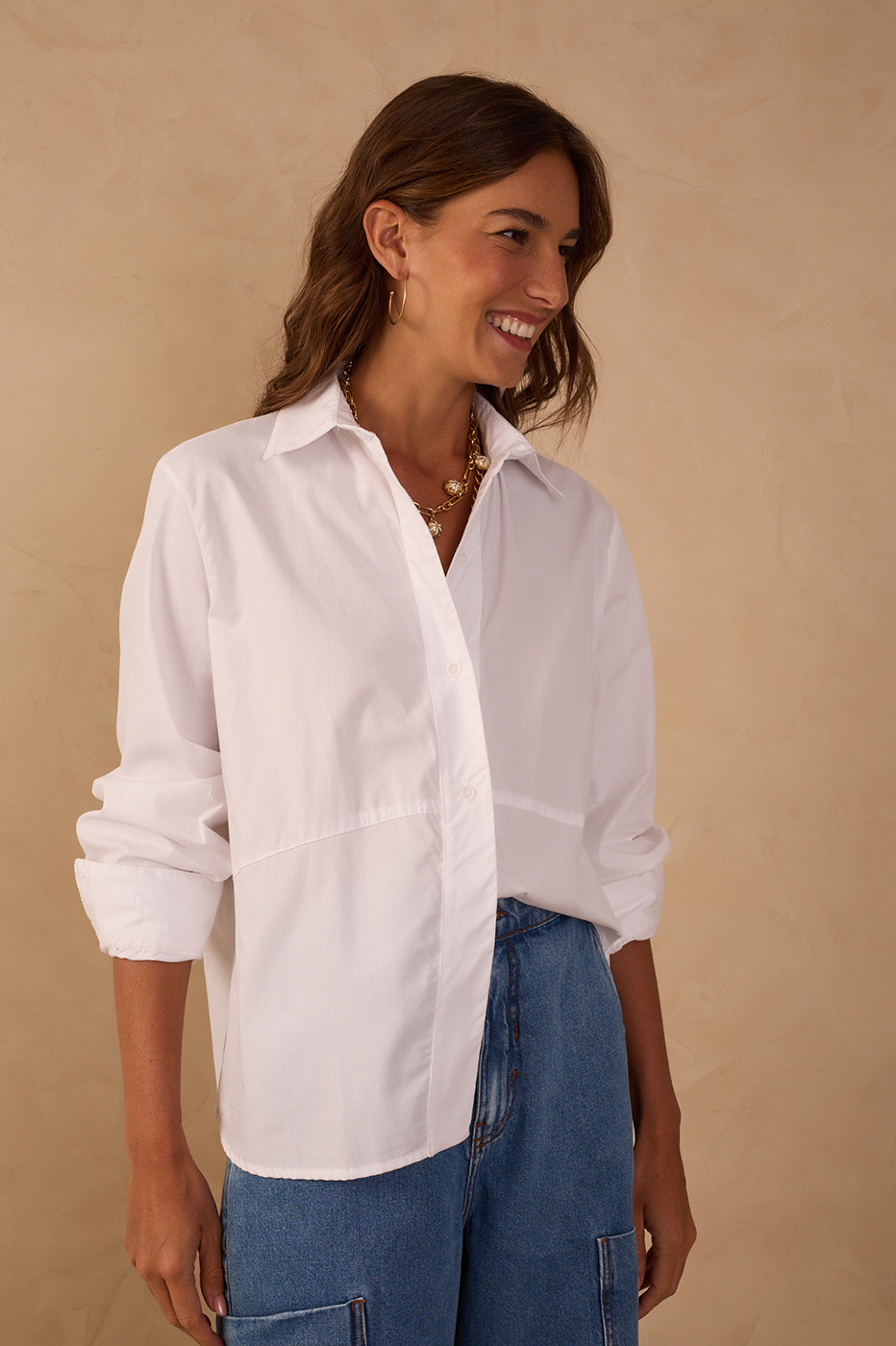 White Collared Buttoned Long Sleeve Shirt_1