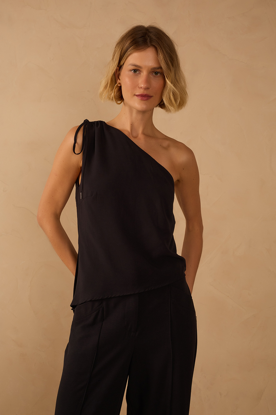 One Shoulder Asymmetric Top_1
