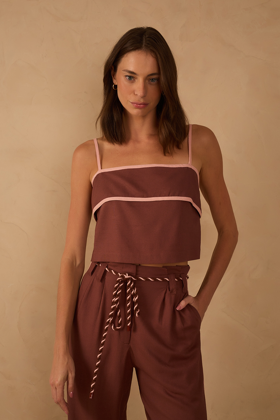 Cropped Bias Cut Top_1