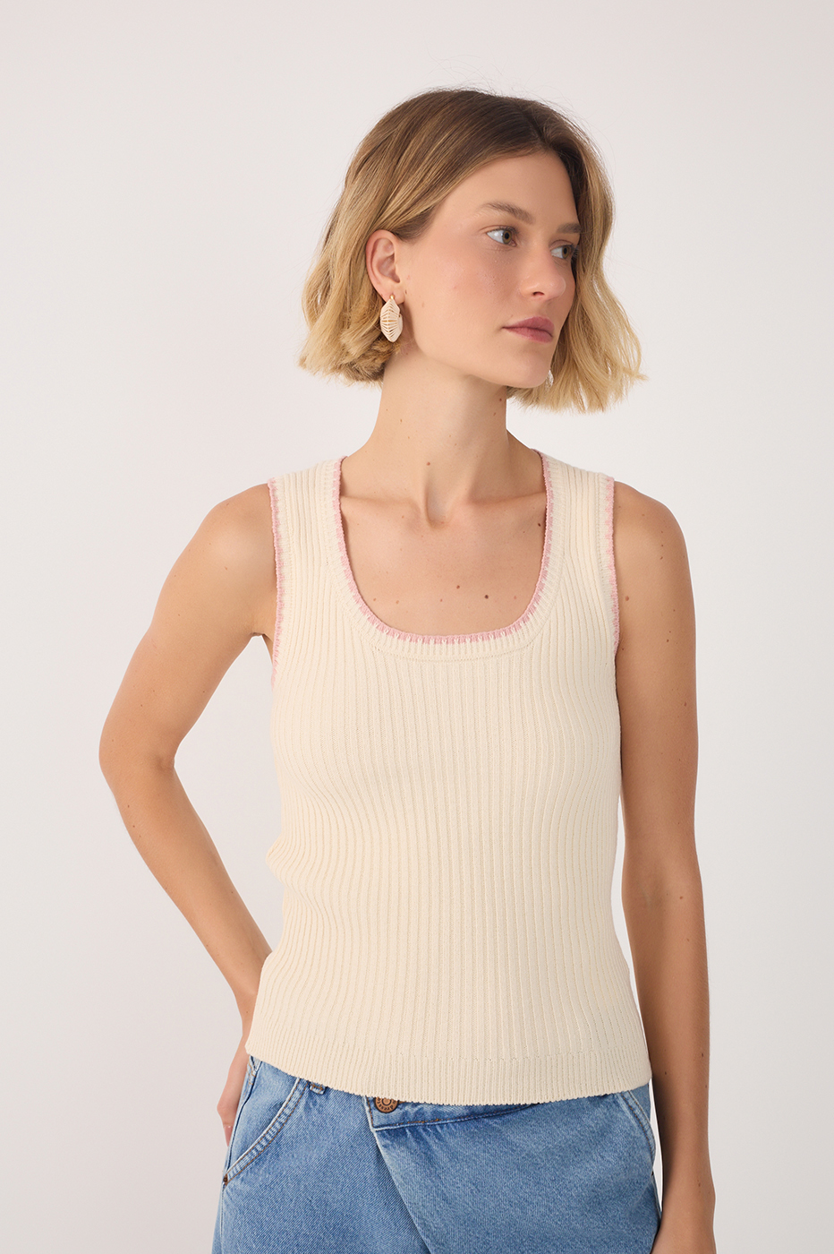 Knit Neckline Embroidered Top_2