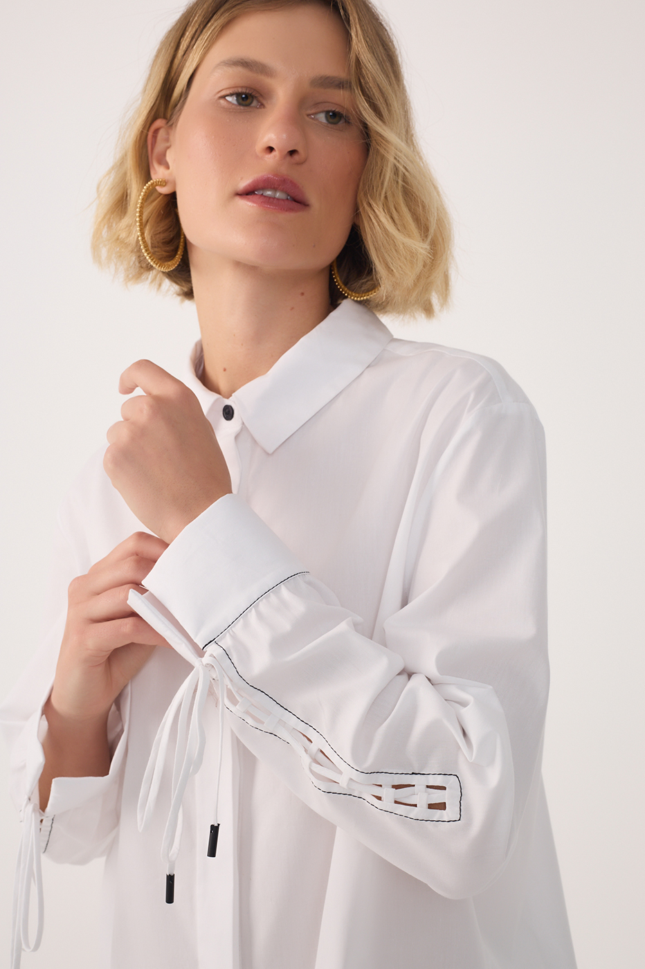 White Collared Cuff Ties Buttoned Shirt_4