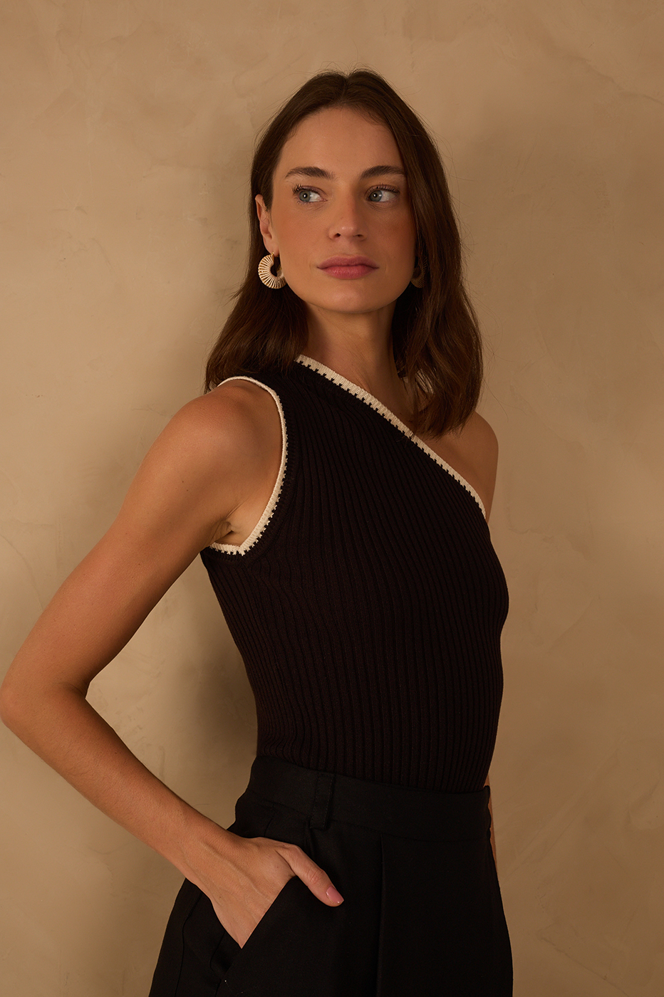 One-Shoulder Knit Blouse_1