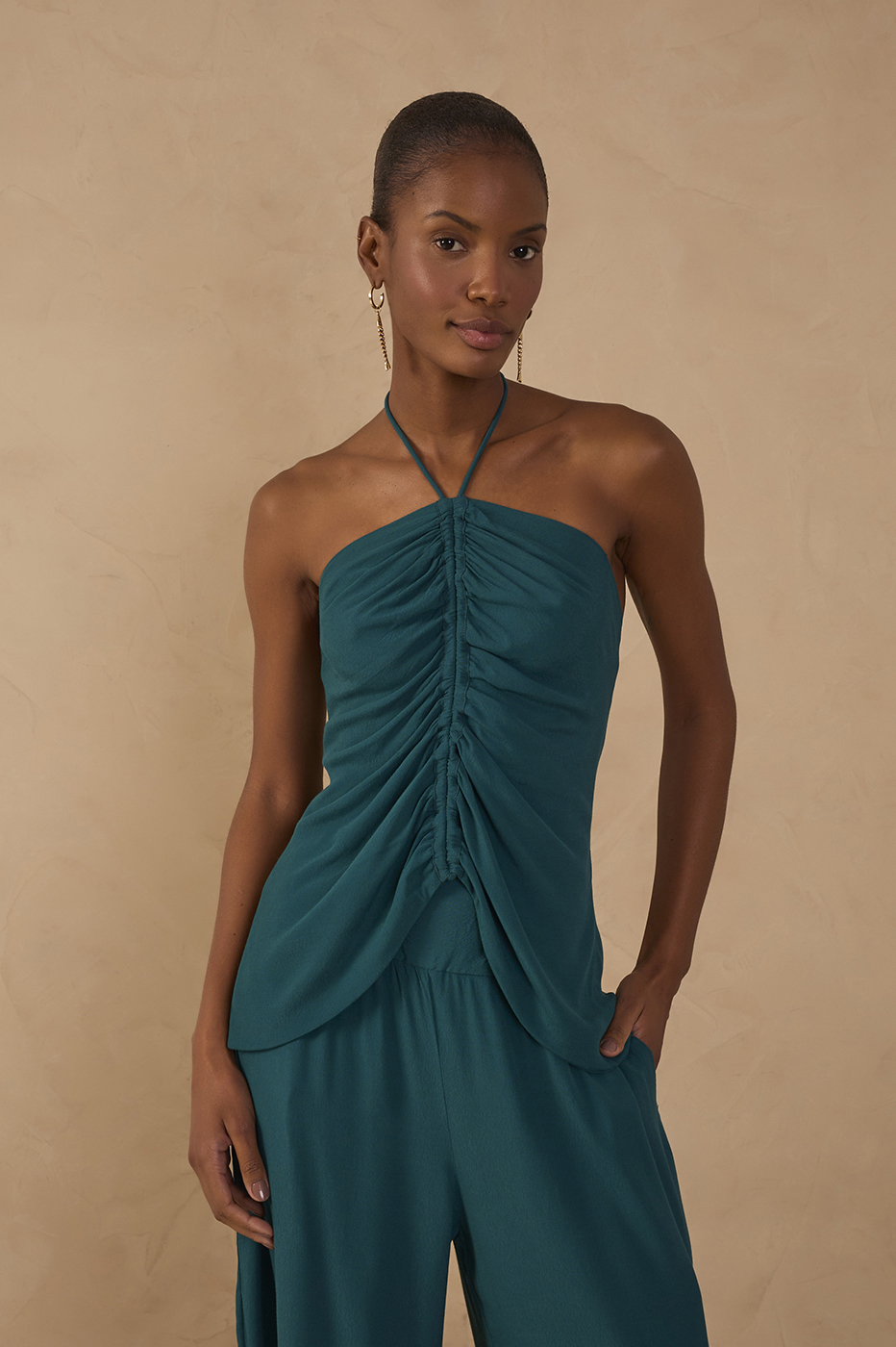 Green Halter Neck Ruched Crepe Blouse_1