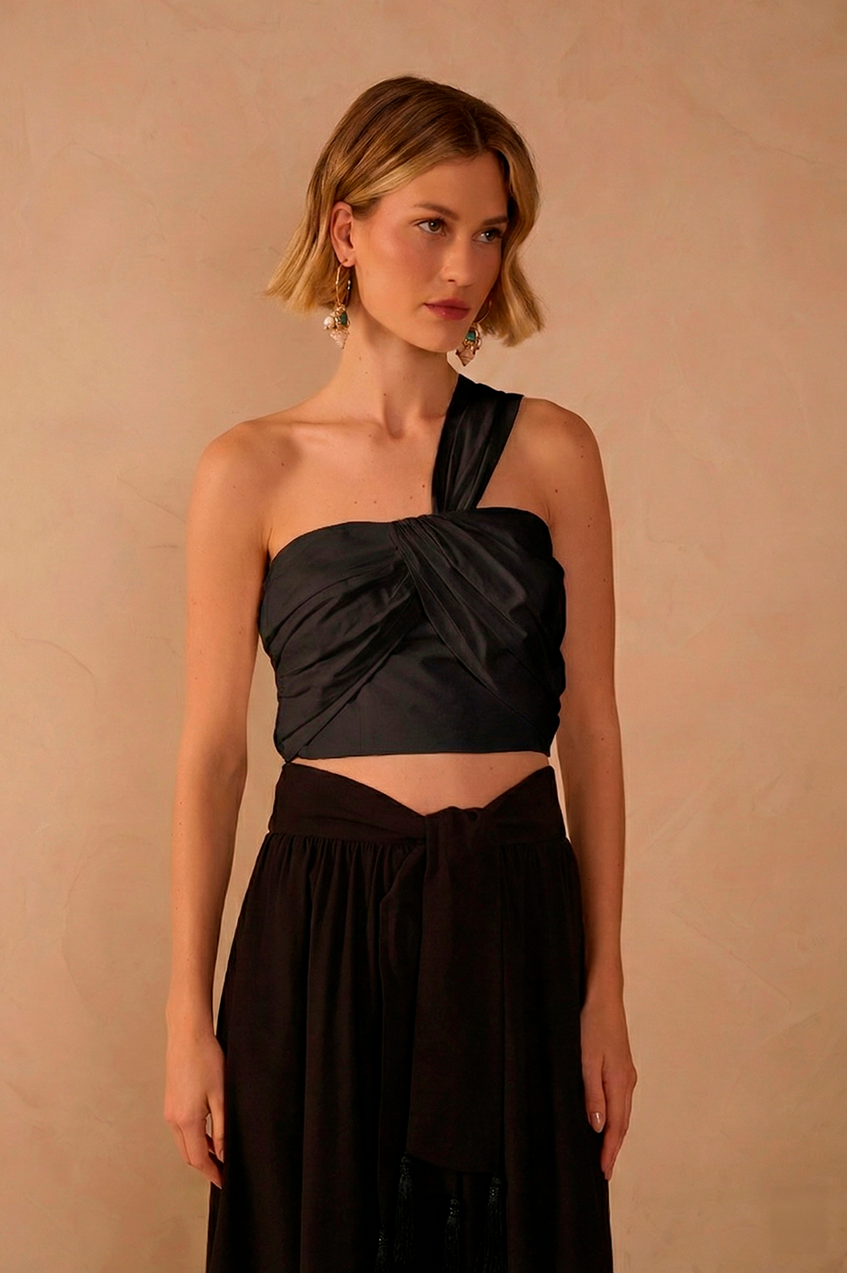 Black One-Shoulder Ruched Cotton Blouse_1